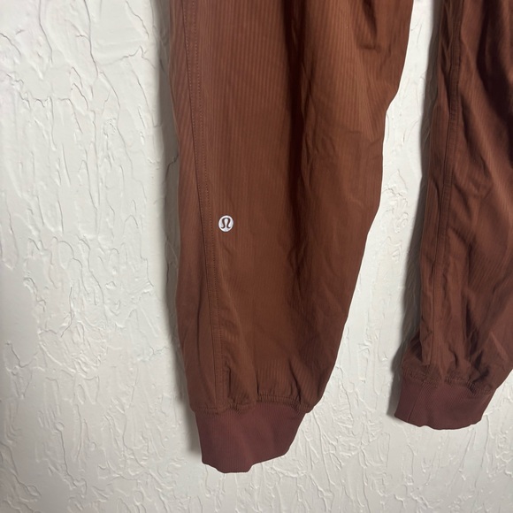 Lululemon Dance Studio Mid-Rise Jogger in the color Roasted Brown Size 8 - Picture 5 of 7